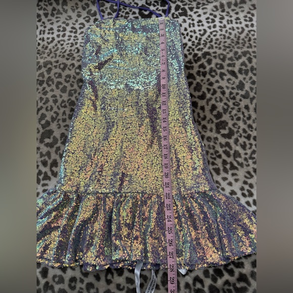 Nasty Gal Ruffle Hem Sequin Cami Mini Dress in Purple Size 2 - Picture 13 of 17